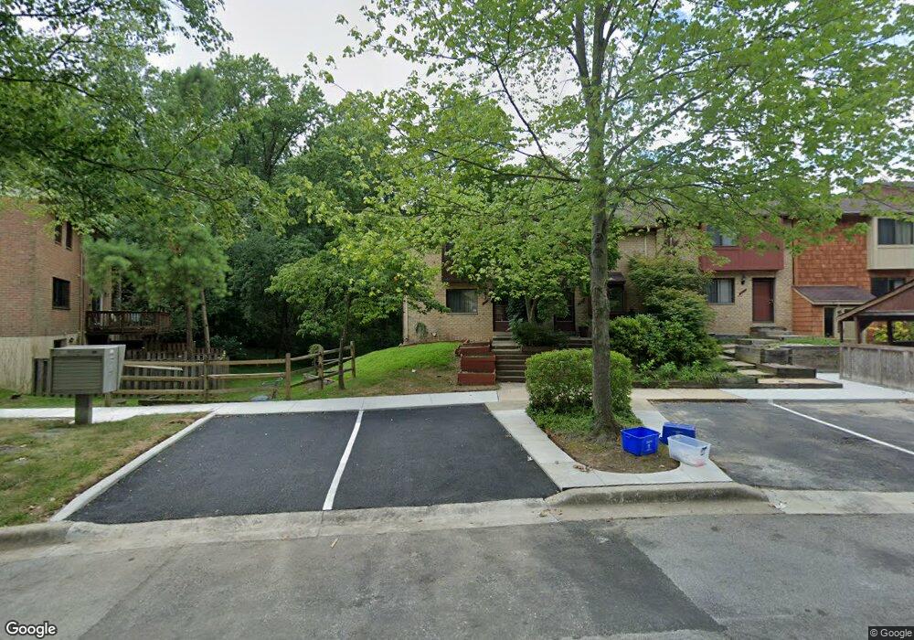 7371 Hickory Log Cir, Columbia, MD 21045 - photo 1