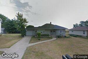 405 9th Ave, Clarence, IA 52216