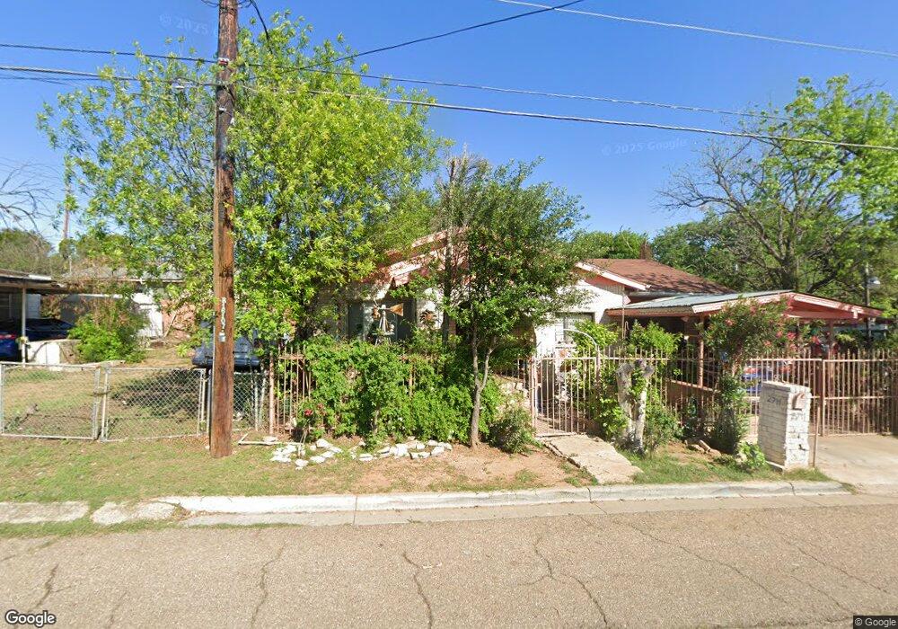 2711 Marcella Ave, Laredo, TX 78040 - photo 1