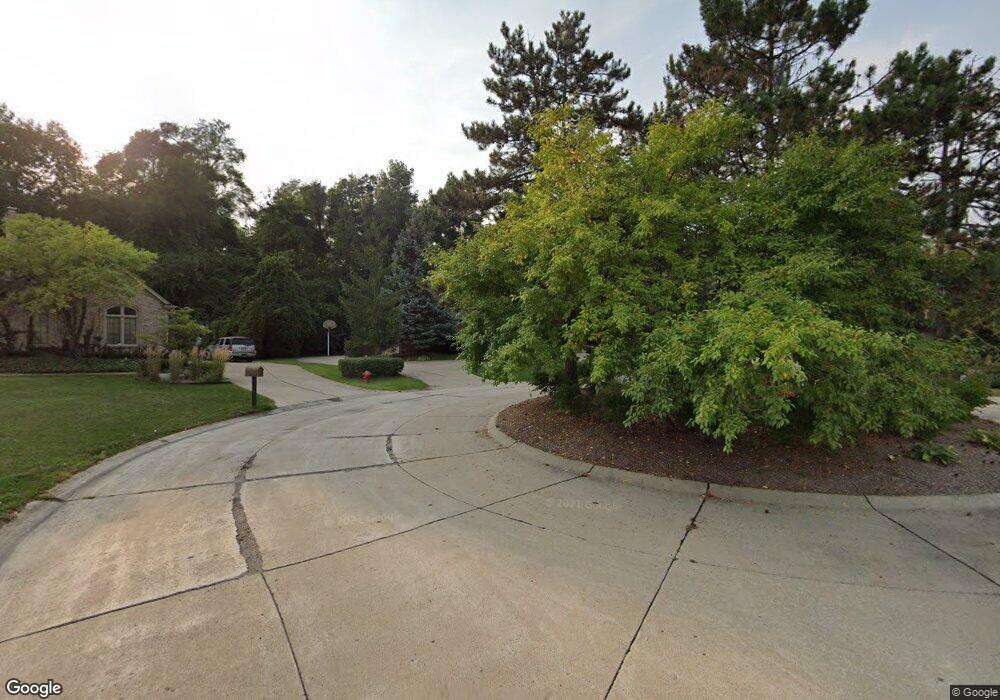 442 Five Gaits Ct, Bloomfield Hills, MI 48304 - photo 1