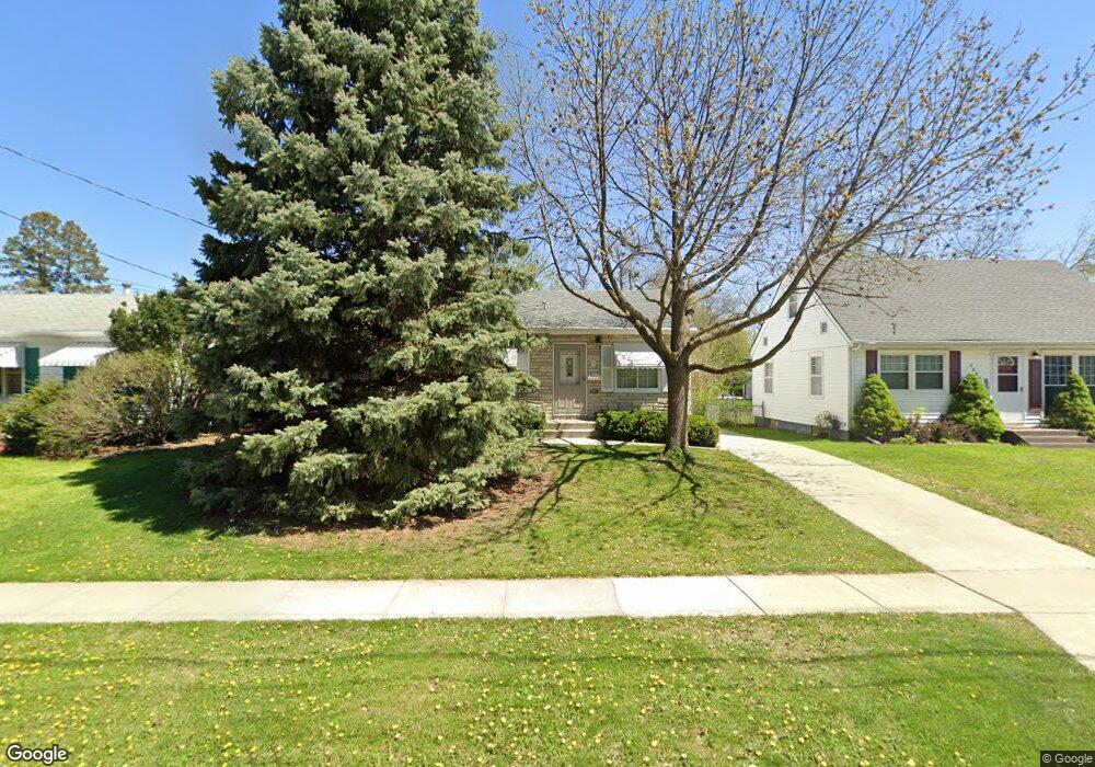 2013 52nd St, Des Moines, IA 50310 - photo 1