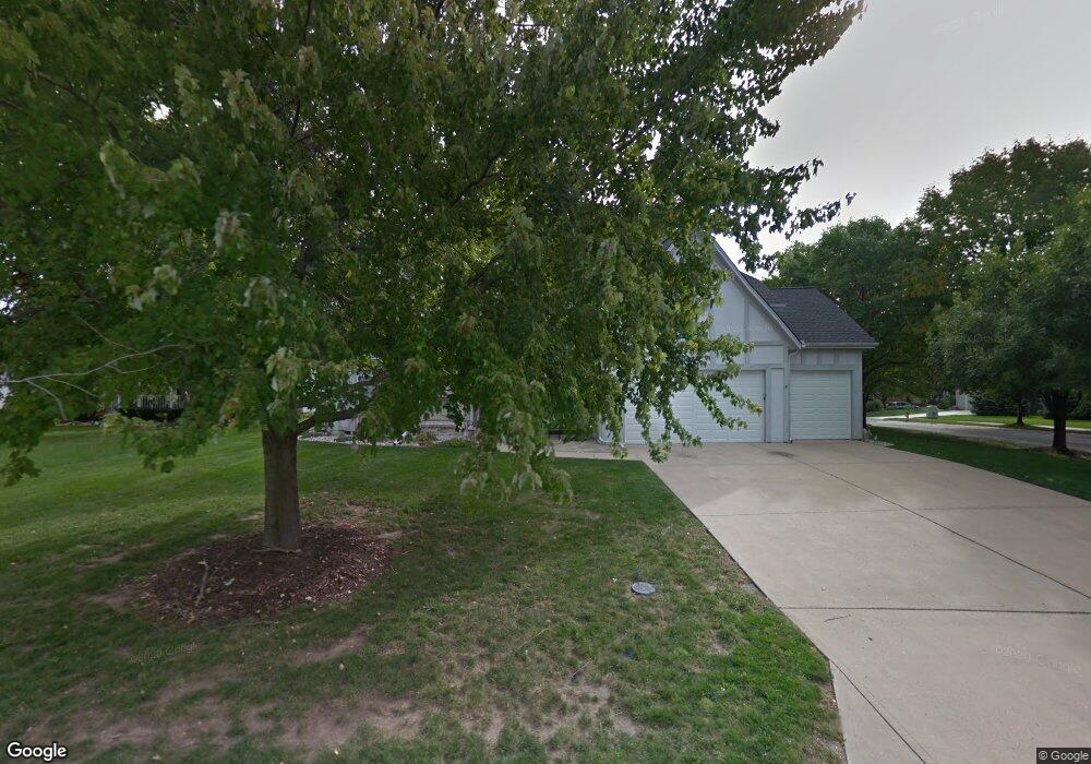 8347 Allman Rd, Lenexa, KS 66219 - photo 1