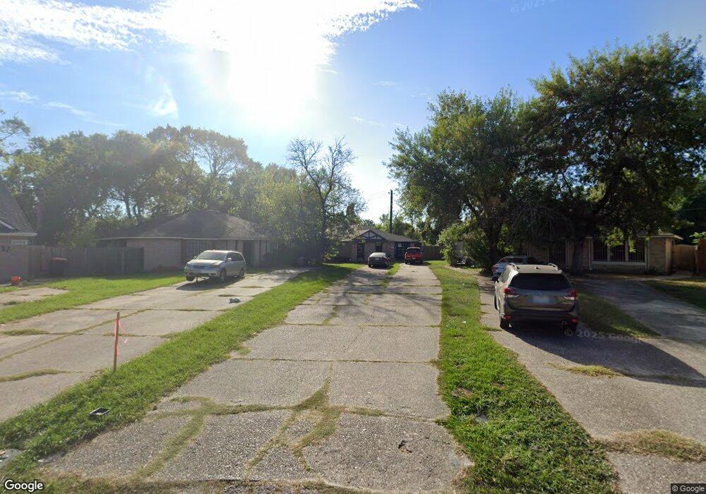10006 Rosbrook Dr, Houston, TX 77038 - photo 1