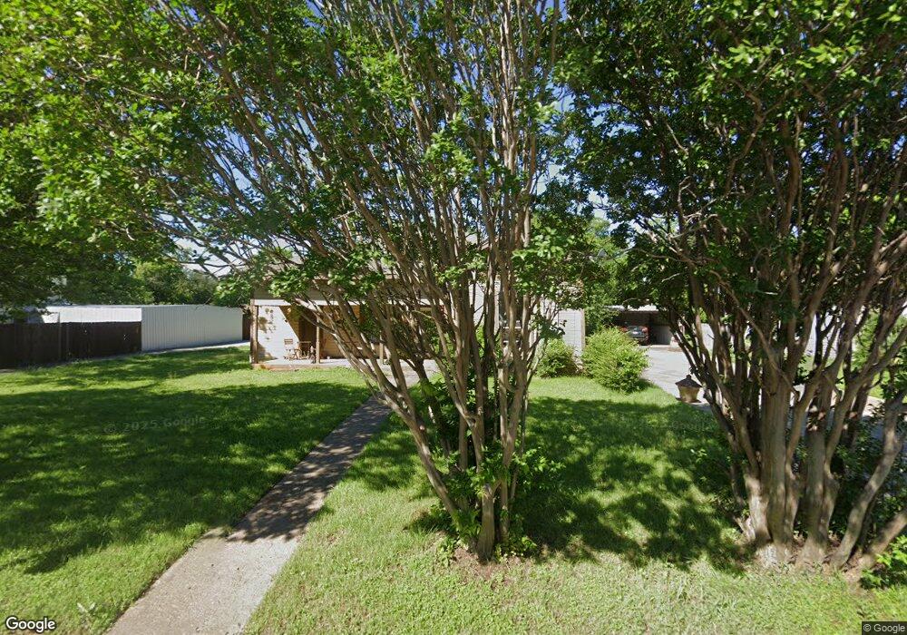 309 N Pendell Ave, Cleburne, TX 76033 - photo 1
