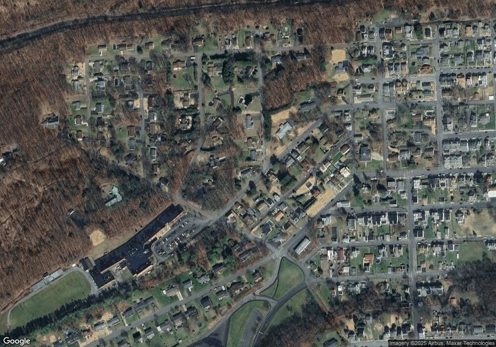 1825 Clinton Ave, Coal Township, PA 17866 - photo 1