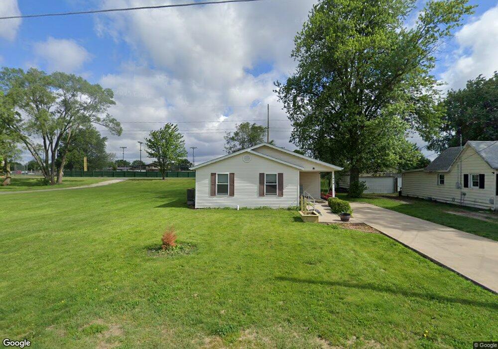 616 Richmond Ave, Mattoon, IL 61938 - photo 1