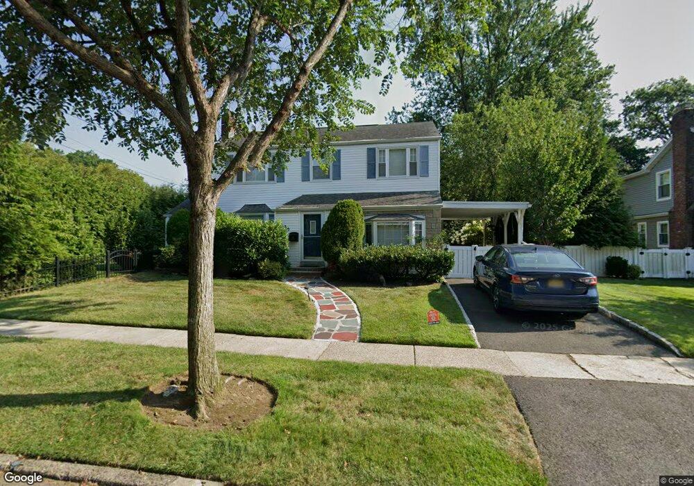 135 Concord Dr, River Edge, NJ 07661 - photo 1