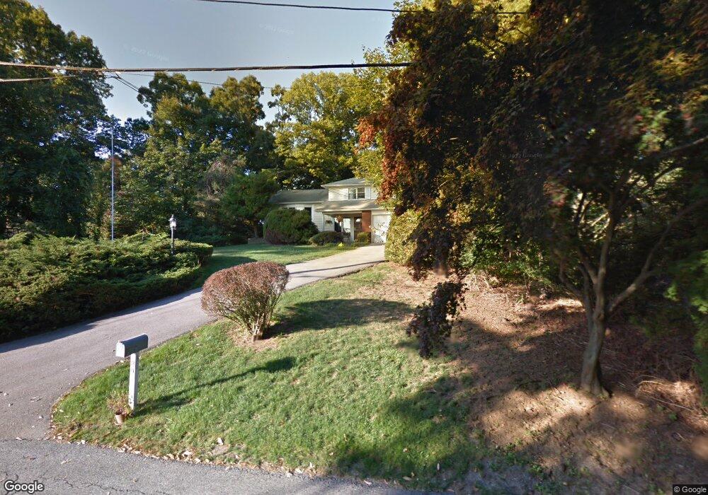 30 Parkway Dr, Cortlandt Manor, NY 10567 - photo 1