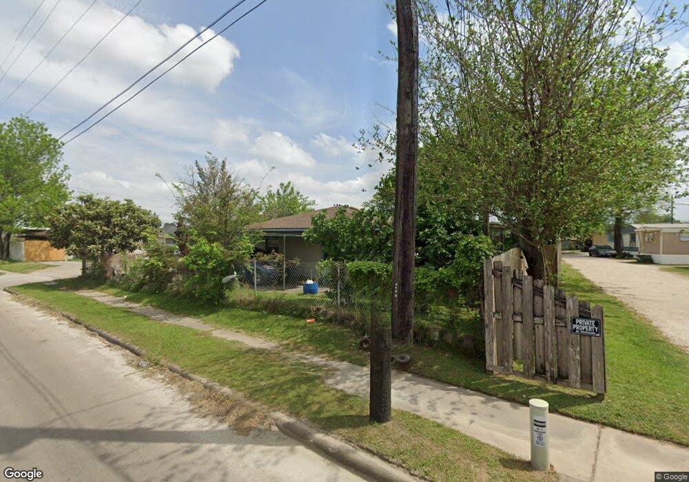 1210 Tidwell Rd, Houston, TX 77022 - photo 1