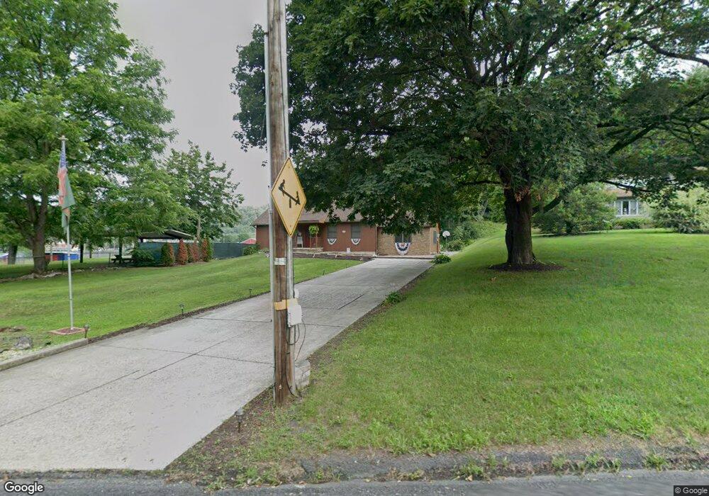 419 E Hancock St, Saint Clair, PA 17970 - photo 1