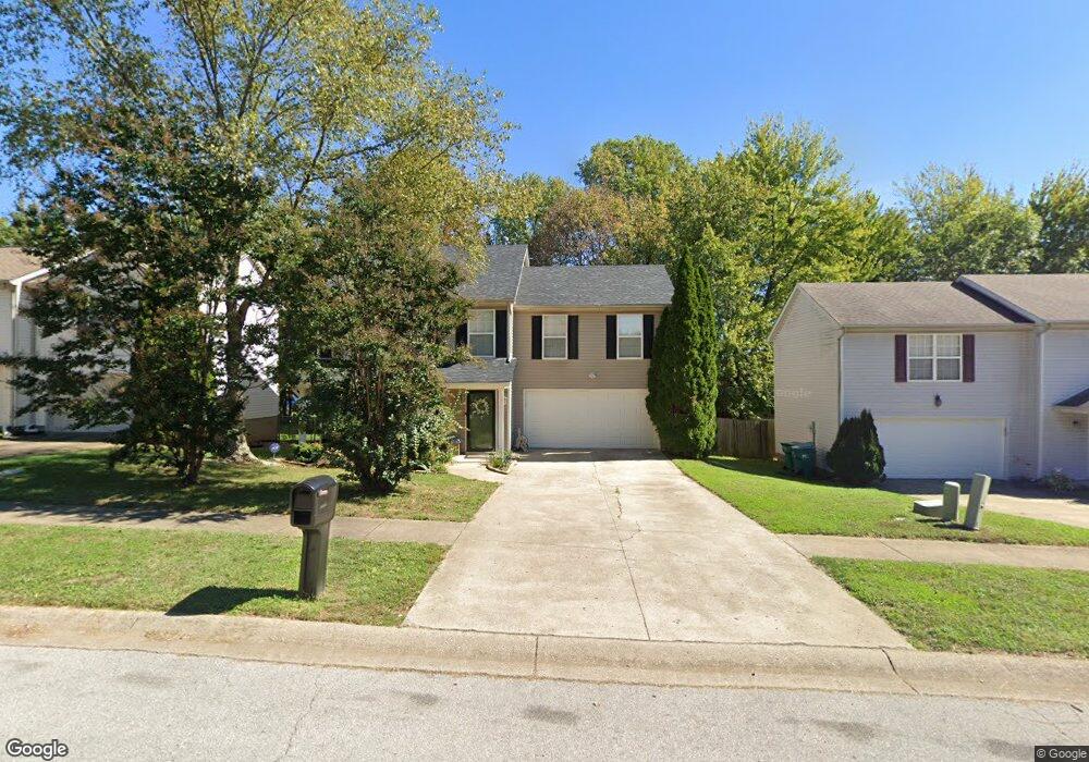 8023 Apple Valley Dr, Louisville, KY 40228 - photo 1