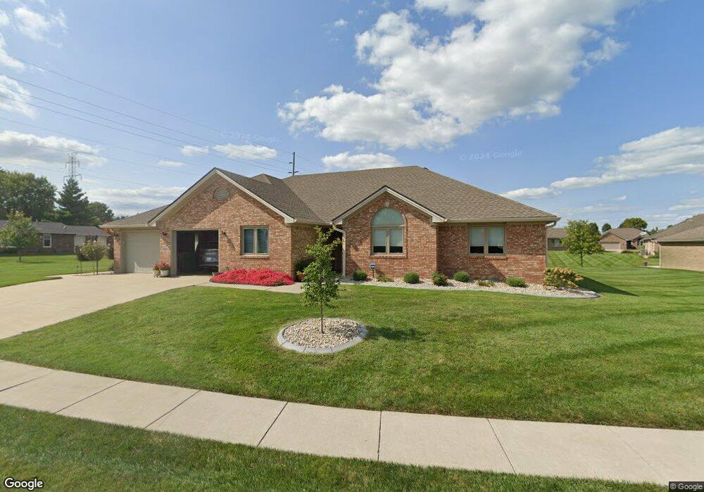 4928 Imperial Dr, Columbus, IN 47203 - photo 1