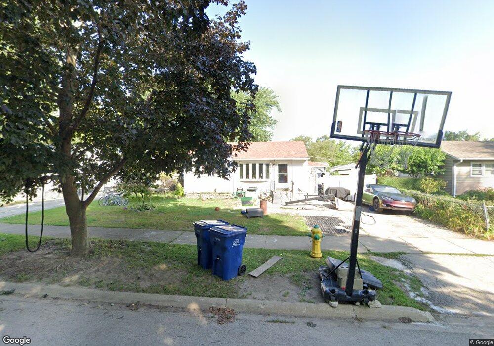 2708 N Pine St, Waukegan, IL 60087 - photo 1