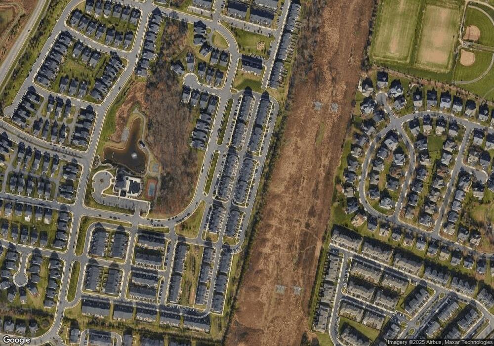 25001 Coats Square unit 25001, Aldie, VA 20105 - photo 1