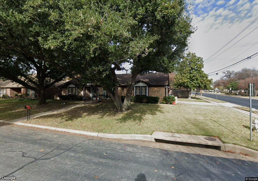 300 W Louella Dr, Hurst, TX 76054 - photo 1