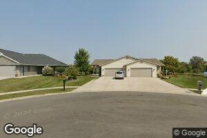 122 Sunrise Ct, Cedar Grove, WI 53013