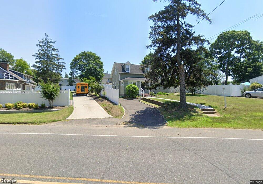 726 Foxhurst Rd, Baldwin, NY 11510 - photo 1