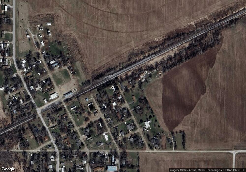 1304 5th Ave, Columbus Junction, IA 52738 - photo 1