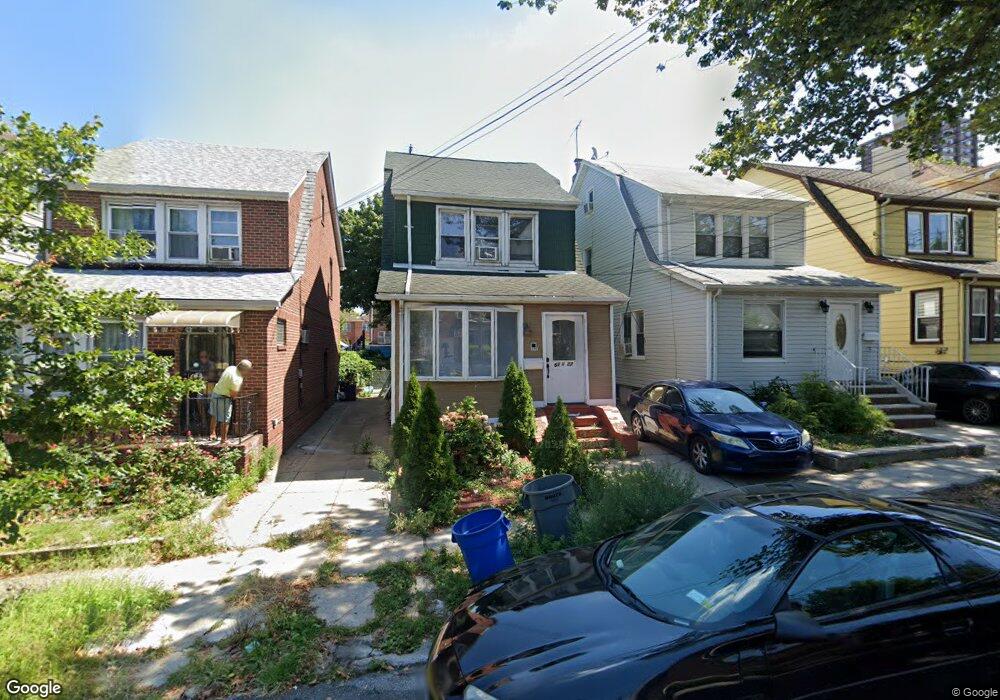 6127 160th St, Fresh Meadows, NY 11365 - photo 1