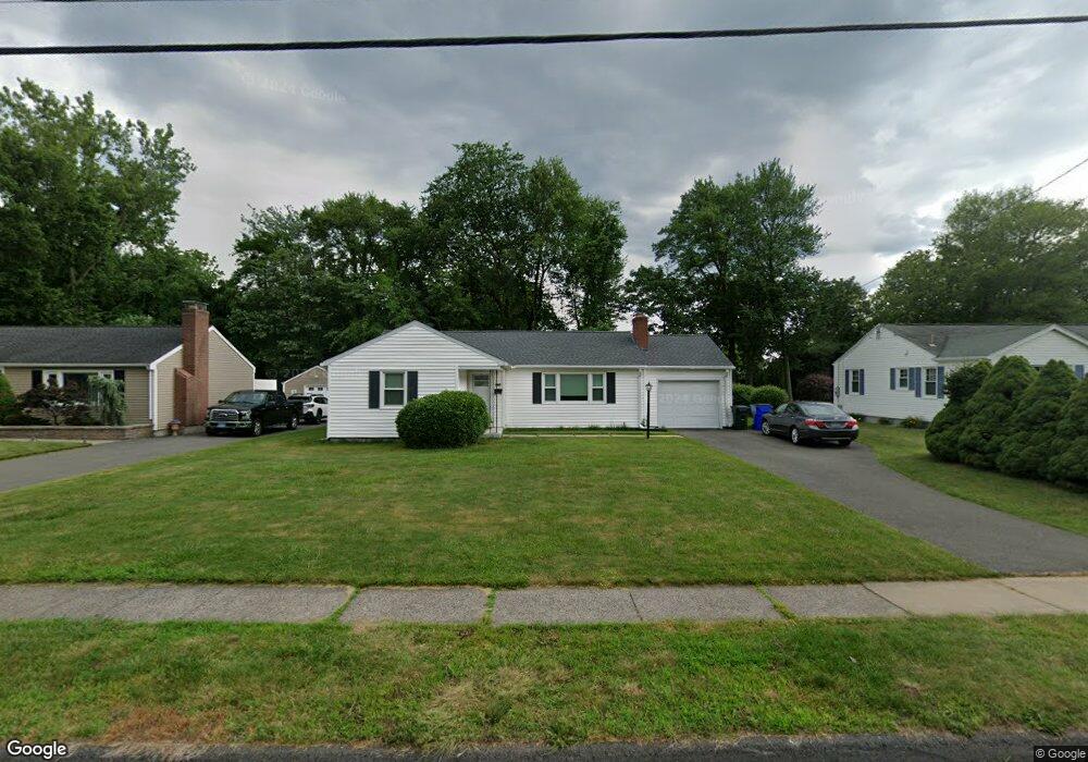 272 Crest St, Wethersfield, CT 06109 - photo 1