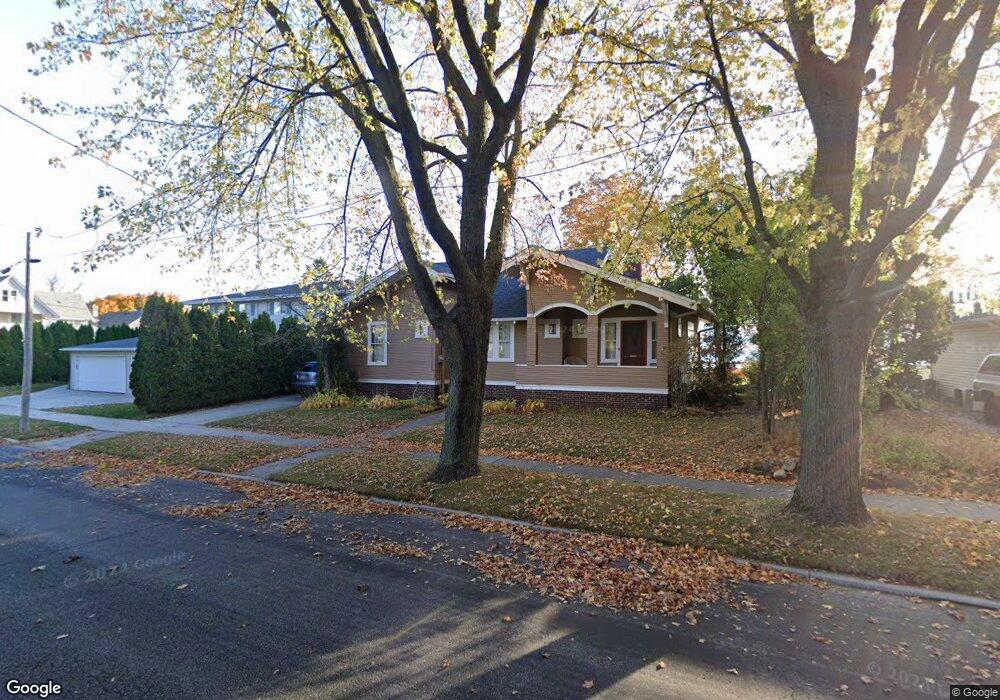 519 N 4th St, Manitowoc, WI 54220 - photo 1