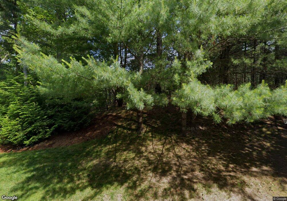 136 Woodridge Dr, Saunderstown, RI 02874 - photo 1