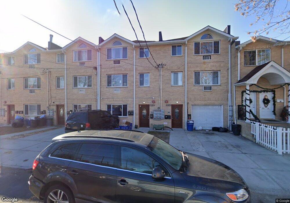 10942 98th St, Jamaica, NY 11417 - photo 1