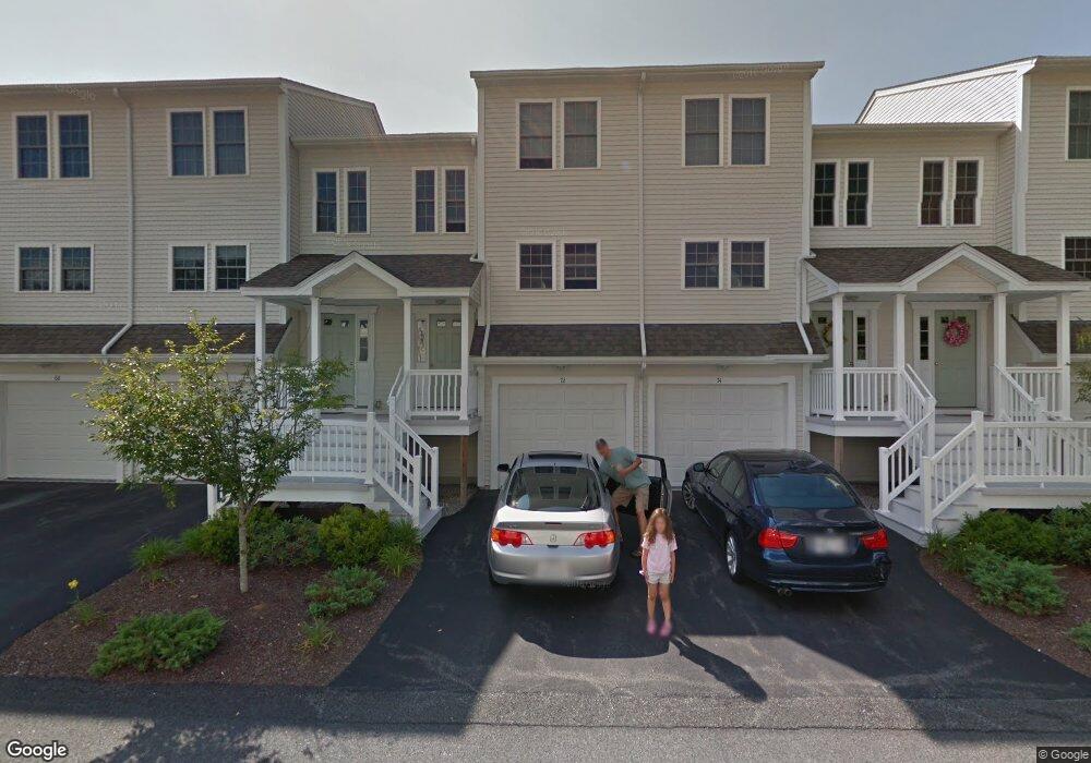 72 Red Brook Ln, West Warwick, RI 02893 - photo 1