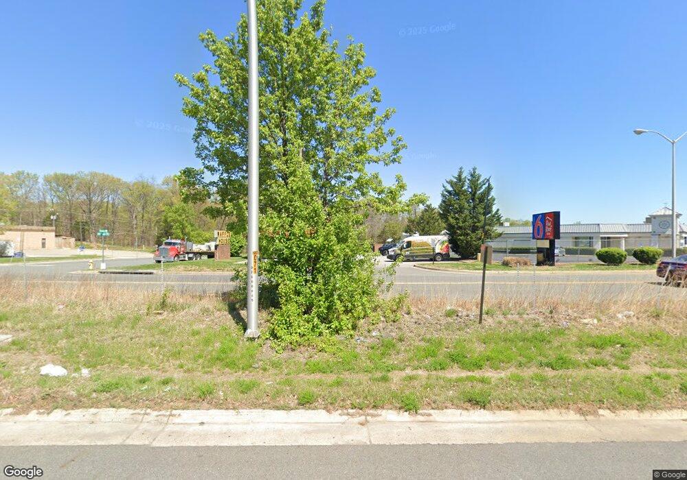 17107 Dumfries Rd, Dumfries, VA 22025 - photo 1