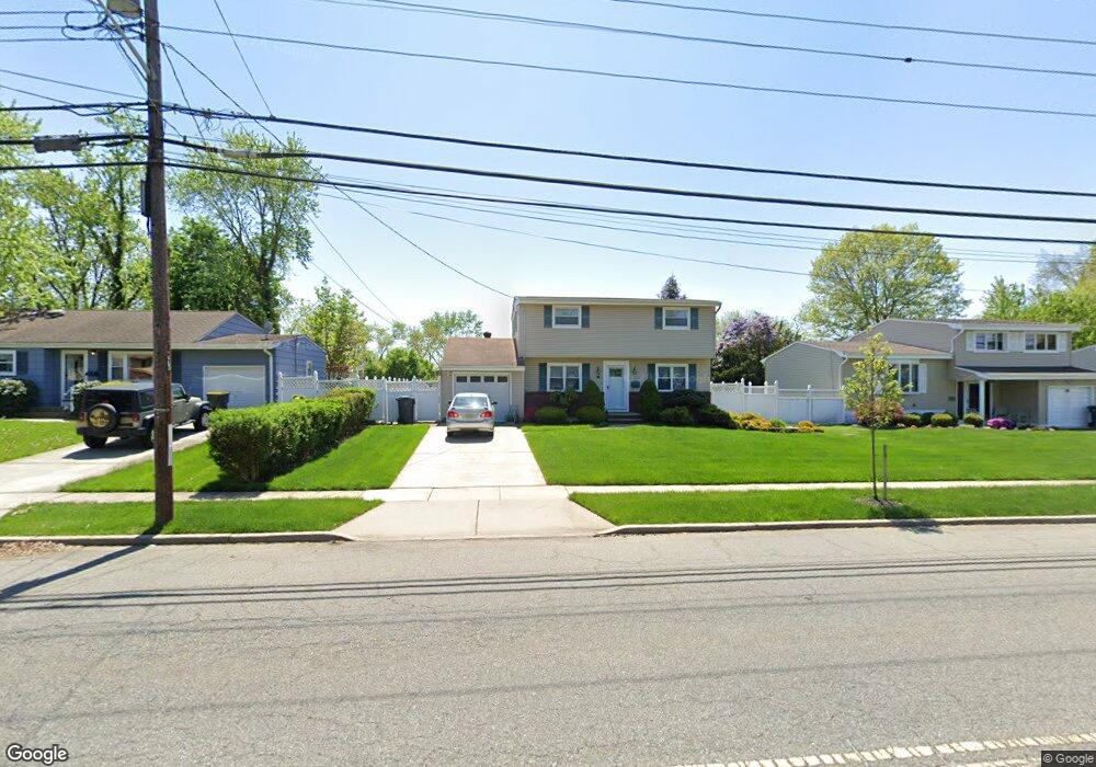 113 Throckmorton Ln, Old Bridge, NJ 08857 - photo 1