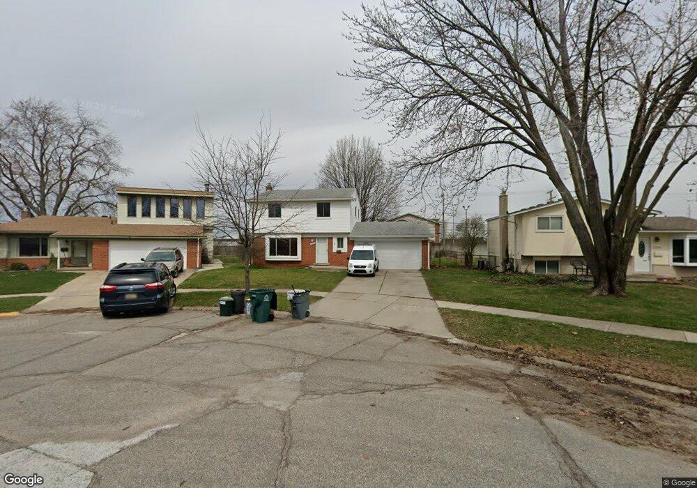 1450 Dreon Dr, Clawson, MI 48017 - photo 1