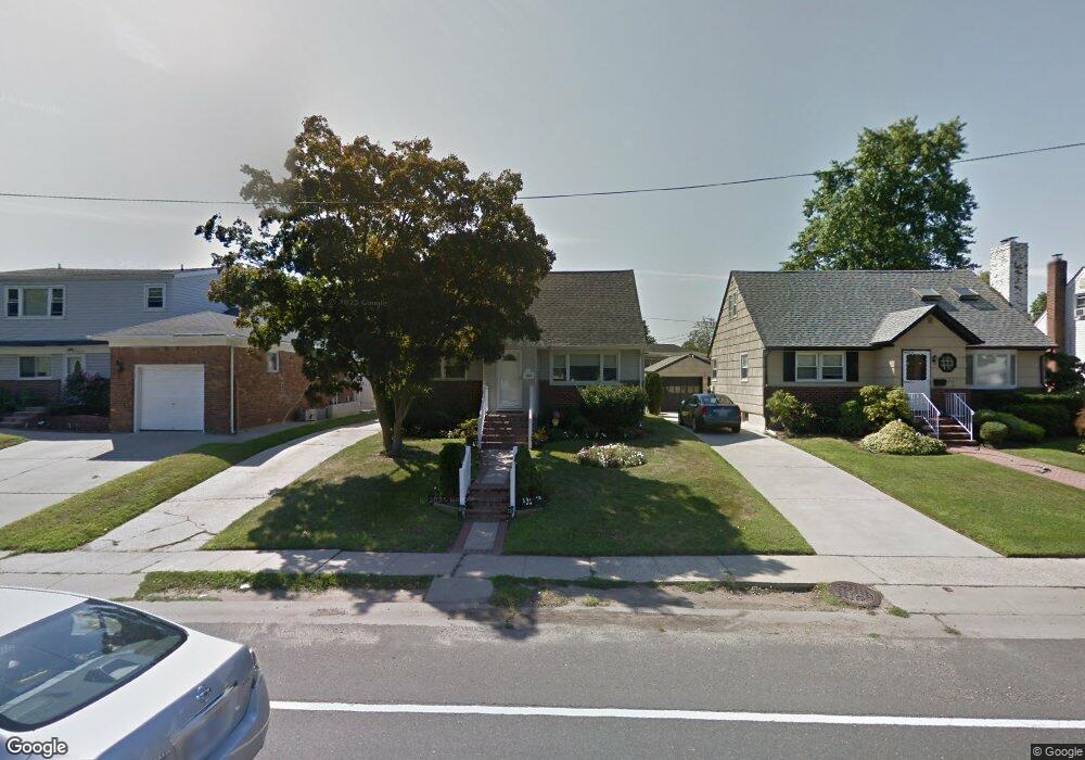 1551 Peninsula Blvd, Hewlett, NY 11557 - photo 1