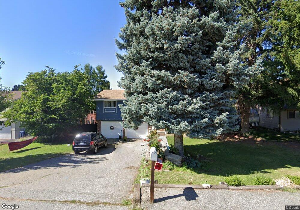 723 13th St NE, East Wenatchee, WA 98802 - photo 1