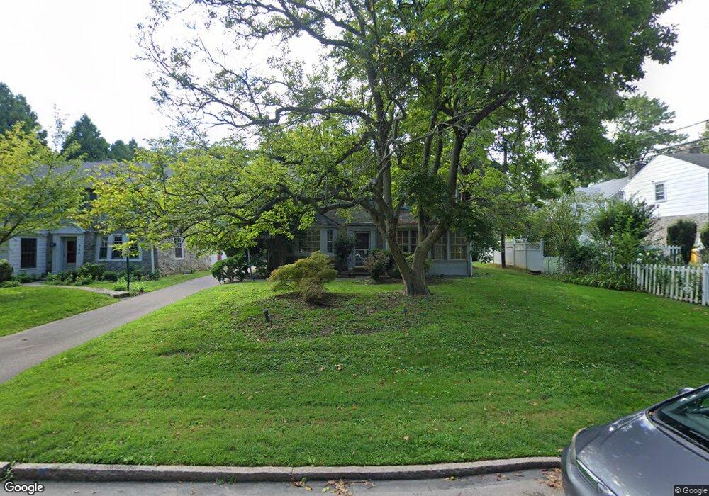 724 Greythorne Rd, Wynnewood, PA 19096 - photo 1