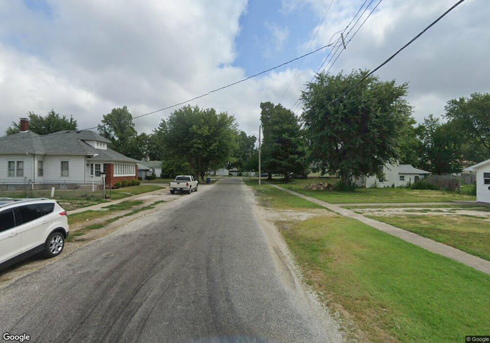 202 N Front St, Virginia, IL 62691 - photo 1