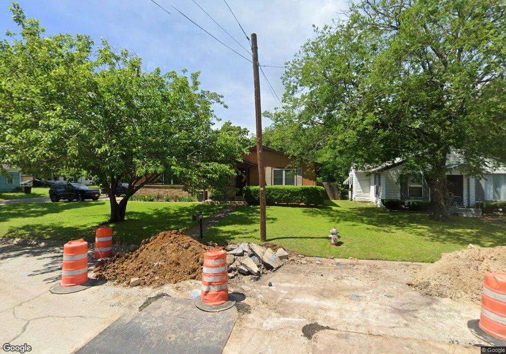 301 N Washington St, Cleburne, TX 76031 - photo 1