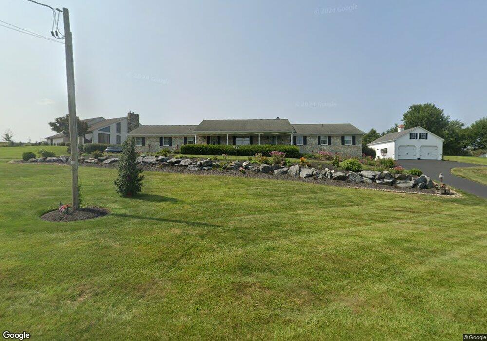 2489 Bluegrass Ln, Ronks, PA 17572 - photo 1