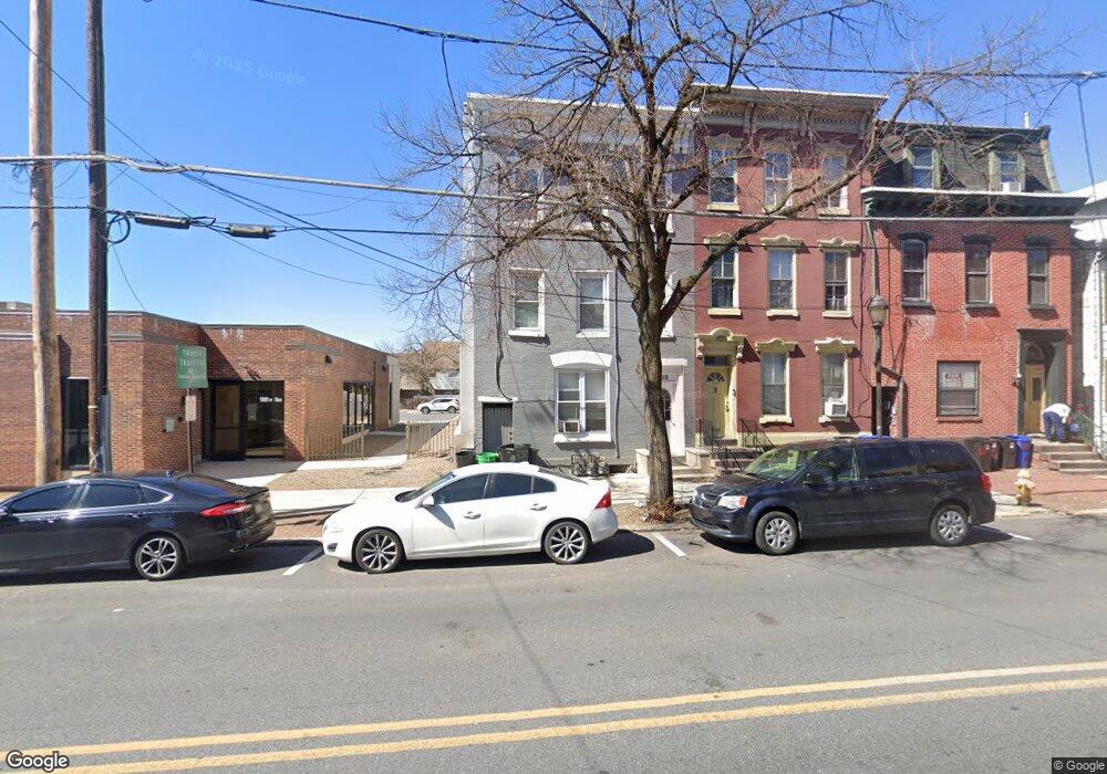 438 S 5th St unit 2ND FL, Reading, PA 19602 - photo 1