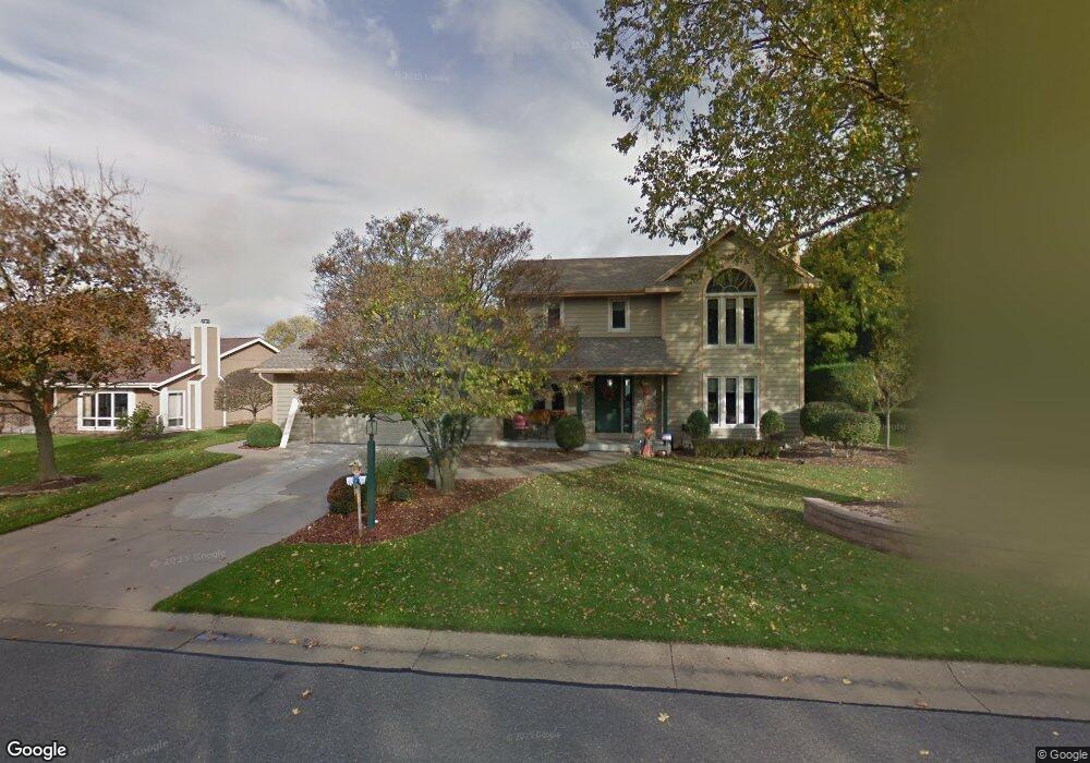 N77W16228 Countryside Dr, Menomonee Falls, WI 53051 - photo 1