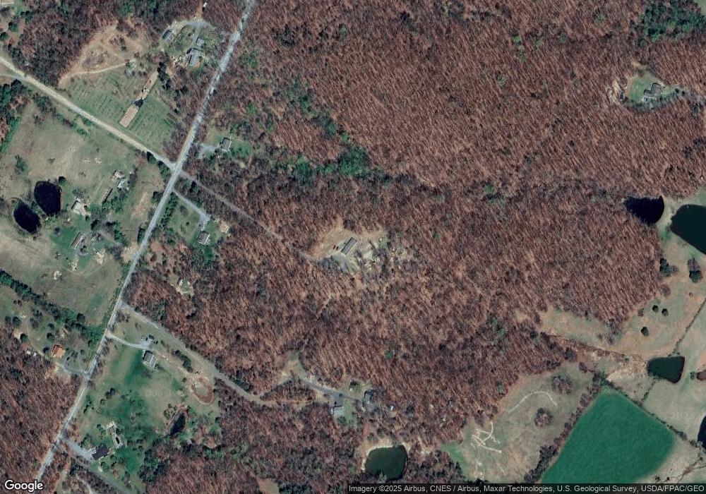 1686 S Timber Ridge Rd, Cross Junction, VA 22625 - photo 1