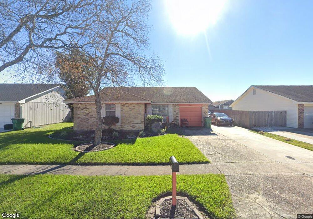 2605 Cascade Dr, Marrero, LA 70072 - photo 1