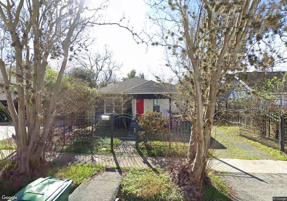 208 E 25th St, Houston, TX 77008 - photo 1