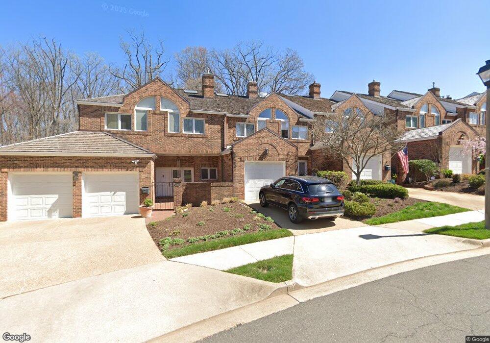 2467 N Wakefield Ct, Arlington, VA 22207 - photo 1