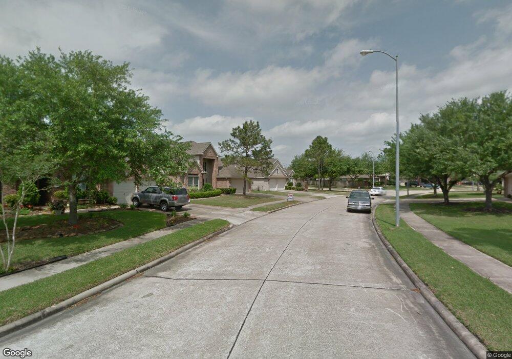 4002 Stonehurst Dr, Pearland, TX 77584 - photo 1