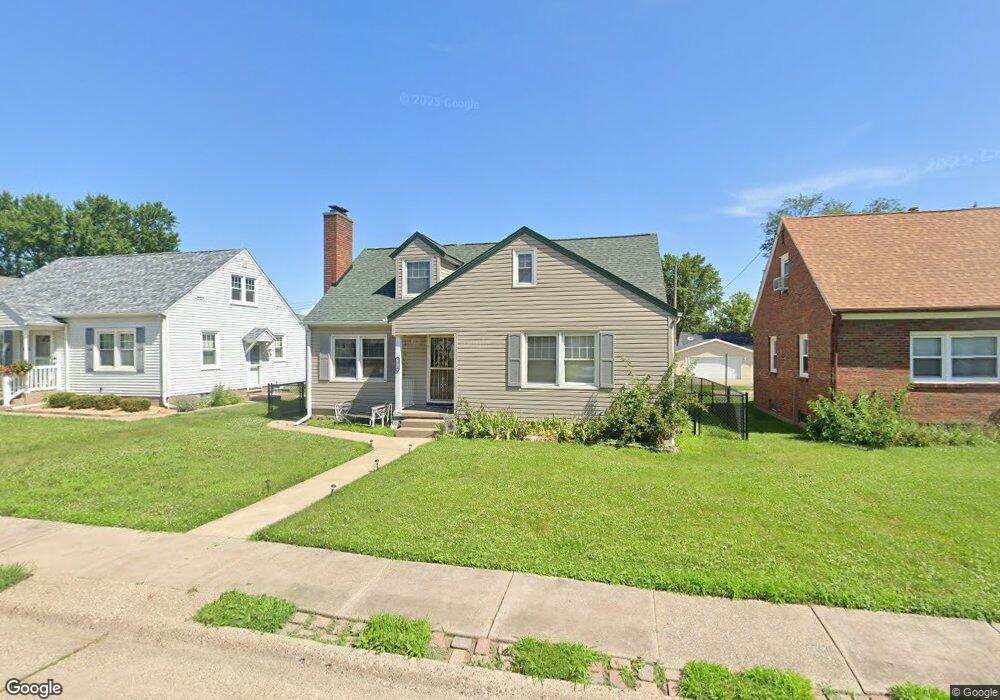 2324 W High St, Davenport, IA 52804 - photo 1