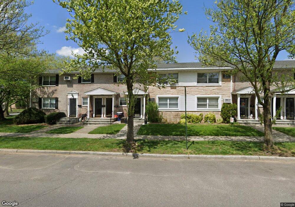 26807 83rd Ave unit Lower, New Hyde Park, NY 11040 - photo 1