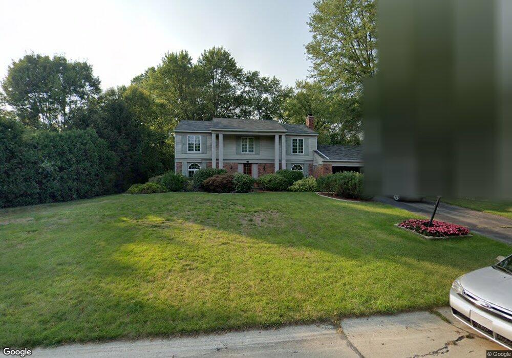 5128 Mohr Valley Ln, Bloomfield Hills, MI 48304 - photo 1