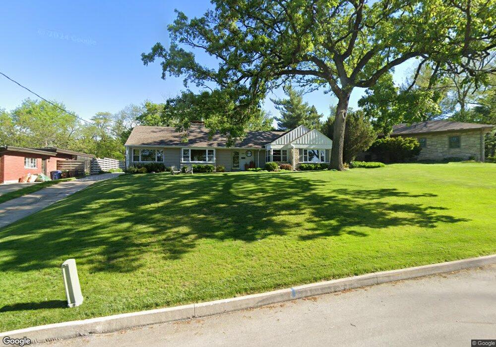 5819 Chamberlain Dr, Des Moines, IA 50312 - photo 1