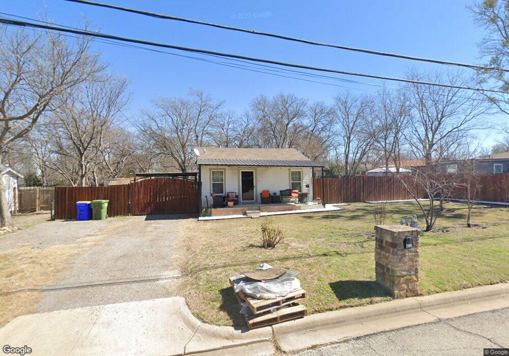 412 Hallvale Dr, Fort Worth, TX 76108 - photo 1