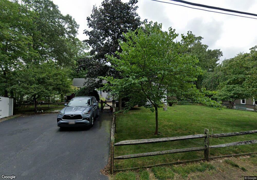 256 Forest Grove Ave, Wrentham, MA 02093 - photo 1